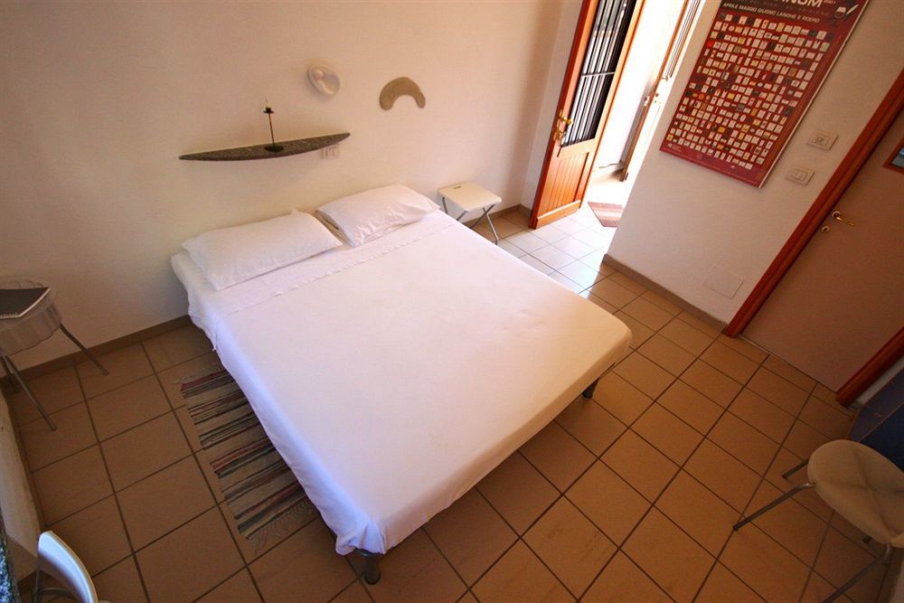 Vicolo Del Pozzo Hotel Barolo Exterior photo